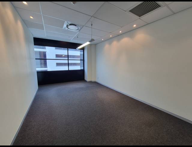 105M² OFFICE TO LET IN SANDTON CENTRAL
